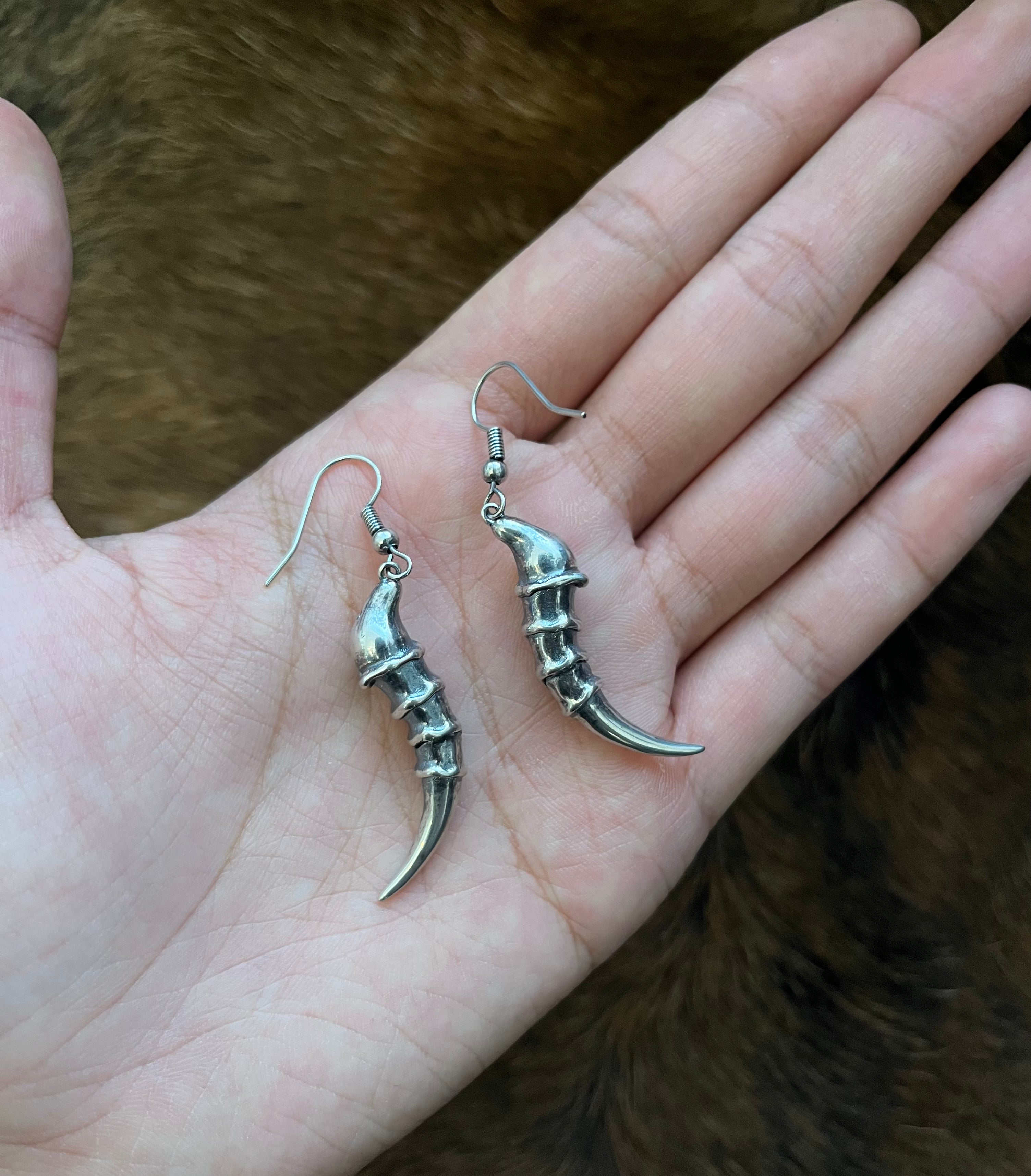 Gothic 925 Silver-Plated Bone Claw Earrings